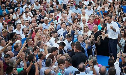 Κυρ. Μητσοτάκης: Εχω υποχρέωση να ενώσω τους Eλληνες σε ένα κοινό όραμα