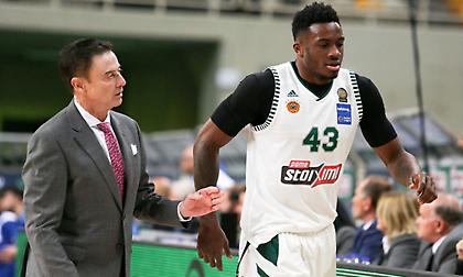 Συγχαρητήρια από Πιτίνο στον Θανάση Αντετοκούνμπο