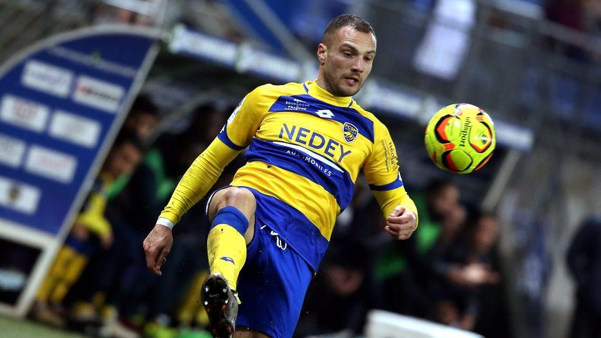 Αποφασίζουν Δώνης-Νταμπίζας για Μολό