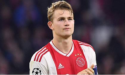 Ραϊόλα: «Τα έχει βρει με Γιουβέντους ο Ντε Λιχτ - Περιμένουμε τον Άγιαξ»