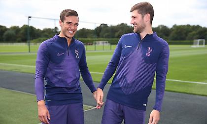 Ανανέωσαν με Τότεναμ Γουίνκς και Ντέιβις