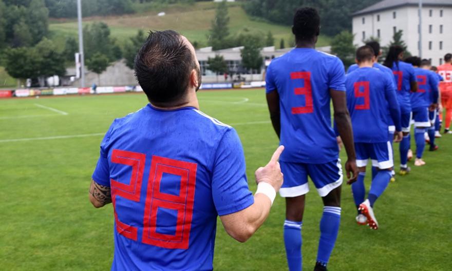 Αποκαλυπτήρια για την μπλε φανέλα του Ολυμπιακού (pics)