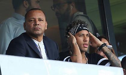 Πατέρας Νεϊμάρ: «H Παρί ήξερε ότι ο γιος μου θα έλειπε μέχρι τις 15 Ιουλίου»