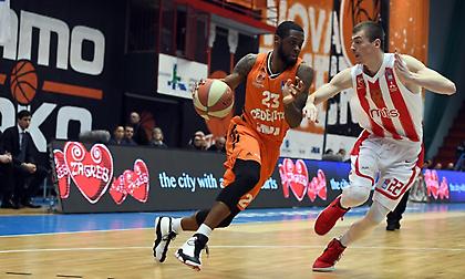 Θέλει τον Σίμανιτς του Ερυθρού Αστέρα η Φενέρμπαχτσε