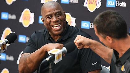 Μάτζικ: «Σχεδόν ανίκητοι πλέον οι Λέικερς»