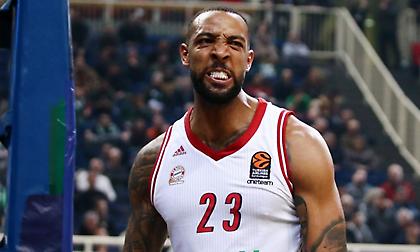 Δυνατά και η Αρμάνι για Ντέρικ Γουίλιαμς