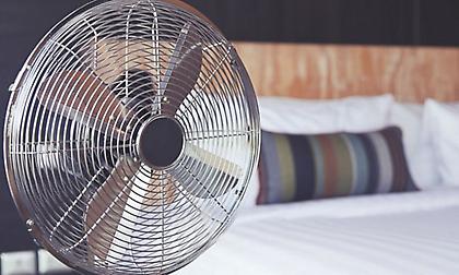 Γιατί ειδικά όσοι τρέχουν δεν πρέπει να κοιμούνται με ανεμιστήρα;
