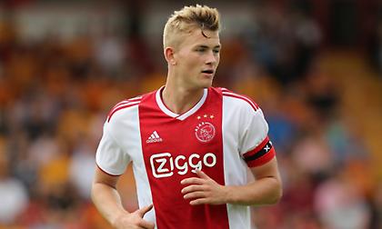 Βελτιωμένη πρόταση για τον Ντε Λιχτ από τη Γιουβέντους