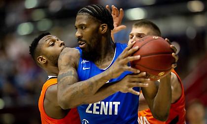 Έφυγε από Ζενίτ ο Ρέινολντς!