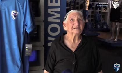 94χρονη γιαγιά αγόρασε διαρκείας της Ανόρθωσης και τα χάρισε σε άπορα παιδιά (video)