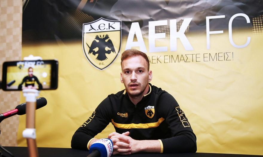 Μπακάκης: «Έχουμε νέο στυλ και χρειάζεται υπομονή»