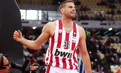 Μπόγρης στον ΣΠΟΡ FM: «Καμία κακία για Ολυμπιακό – Παιδικό όνειρο να παίξω σε αυτή την ομάδα»