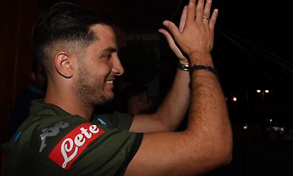 Θερμή υποδοχή στον Μανωλά από οπαδούς της Νάπολι (pics-video)