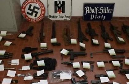 «Οπλοστάσιο» και ναζιστικά σύμβολα σε σύνδεσμο οπαδών της Γιουβέντους