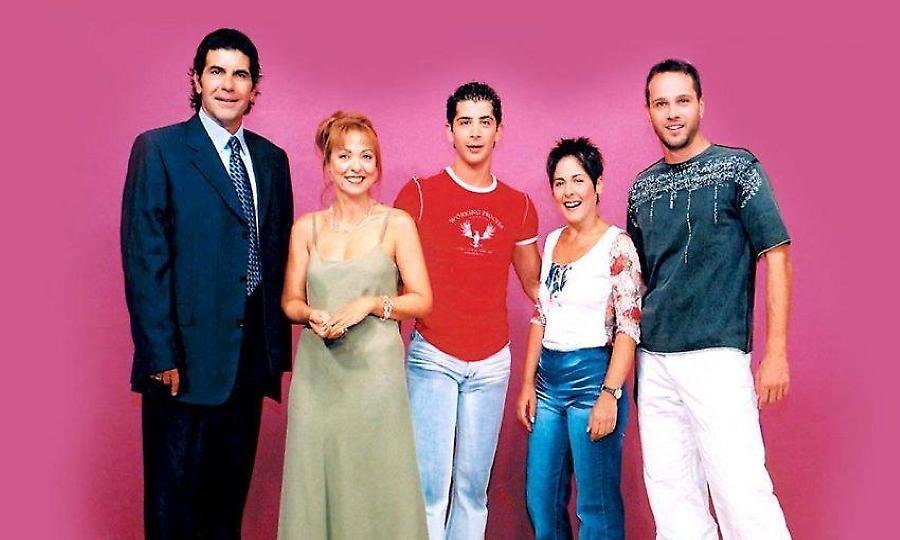 9/10 ρεκόρ: Θυμάσαι το όνομα των 10 πιο γνωστών οικογενειών απ’ τις ελληνικές σειρές;