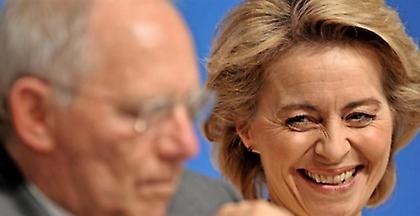 Η «γνωστή άγνωστη» φον ντερ Λάιεν - Αυστηρότερη του Σόιμπλε για την Ελλάδα