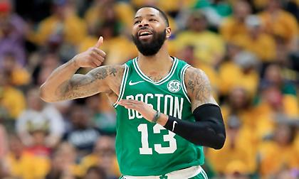 Στους Νικς οι Μπούλοκ και Μάρκους Μόρις