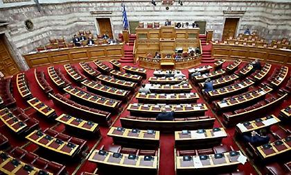 Στις 11:00 ορκίζεται η νέα Βουλή