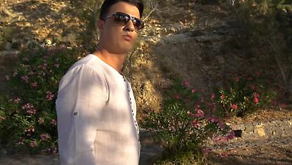 «Ψεύτικη αγκαλιά»: Κυκλοφόρησε το νέο τραγούδι του Γιαννη Αγγελινού