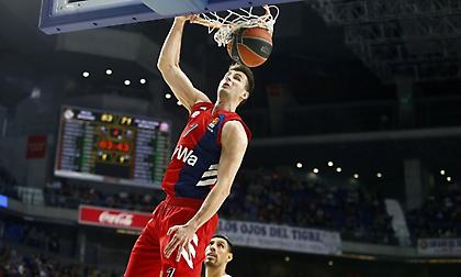 Από την Μπάγερν στην Εστουδιάντες ο Ντάνγκουμπιτς