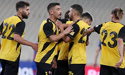 Σιμόες:«Προσπαθούμε να αφομοιώσουμε τη νέα φιλοσοφία-Είπα στον Ολιβέιρα ότι θα συνεισφέρει στην ΑΕK»