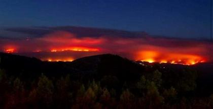Μαίνονται οι φωτιές στην Πορτογαλία: Πυροσβέστες τραυματίστηκαν (video)