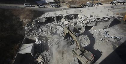 Το Ισραήλ κατεδαφίζει σπίτια Παλαιστινίων στη Δυτική Όχθη