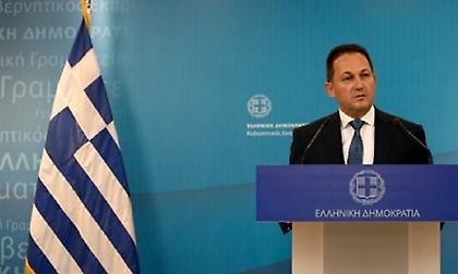 Πέτσας: 3 νομοσχέδια έως 10 Αυγούστου με θετικές εκπλήξεις. Αλλαγές στα ΜΜΕ