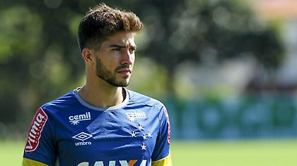 Κλείνει στην Τζένοα ο Λούκας Σίλβα