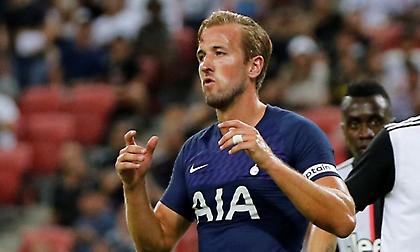 Μοίρασε… σακούλες σε Άλι και Λαμέλα με μία πάσα ο Κέιν (video)