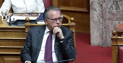 Κουμουτσάκος: Η Τουρκία δεν ανέστειλε την κύρια συμφωνία για το προσφυγικό