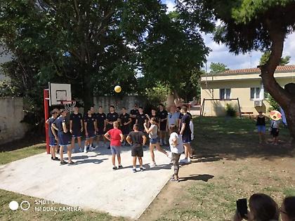 Επίσκεψη στο Ορφανοτροφείο Βόλου από την Εθνική Εφήβων