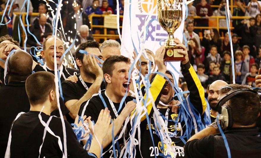 Λαρεντζάκης: «Δύσκολη απόφαση. Ευχαριστώ την ΑΕΚ»