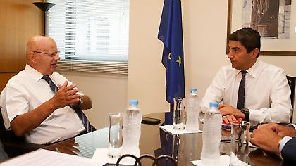 Βασιλακόπουλος: «Πρέπει να παίξει στην Α1 ο Ολυμπιακός» - Αυγενάκης: «Να διασφαλιστεί η διαφάνεια»