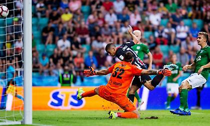 «Καθάρισε» η Άιντραχτ, «κόλλησε» η Μόλντε, που ενδιαφέρει τον Άρη