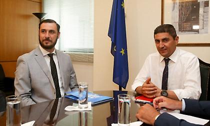Πρόληψη αλλά και καταστολή της βίας, στη συζήτηση Αυγενάκη-Λυσάνδρου