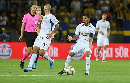 Τα «όλε-όλε» στο MOL και το «αστέρι» του Ούμπιντες (video)