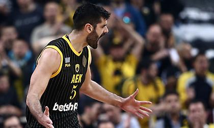 Σάκοτα: «Η ΑΕΚ θα συνεχίσει στο δρόμο των επιτυχιών με τον κ. Αγγελόπουλο»