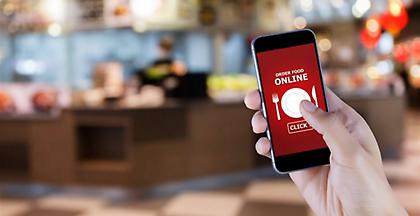 Στο «μικροσκόπιο» οι ηλεκτρονικές πλατφόρμες παραγγελίας φαγητού