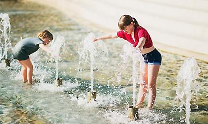 Καύσωνας στην Ευρώπη: Yψηλές θερμοκρασίες ακόμη σε σκανδιναβικές χώρες