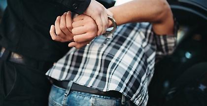 Συνελήφθη ο «μαϊμού» ΔΕΗτζης που έκλεψε 110.000 € από ηλικιωμένη στη Λαμία