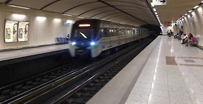 Ύποπτη βαλίτσα στο σταθμό μετρό της Ακρόπολης: Διακόπηκε το δρομολόγιο