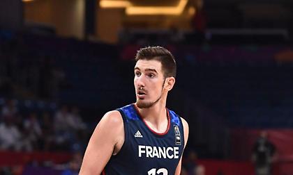 Απρόοπτα με Ντε Κολό, Τουπάν στην εθνική Γαλλίας