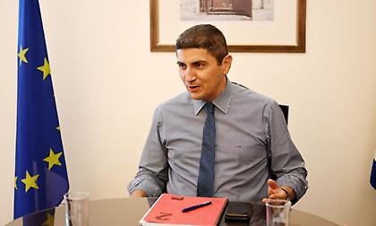 Αυγενάκης στο Καραϊσκάκη: «Κοντά στο υγιές ελληνικό ποδόσφαιρο»