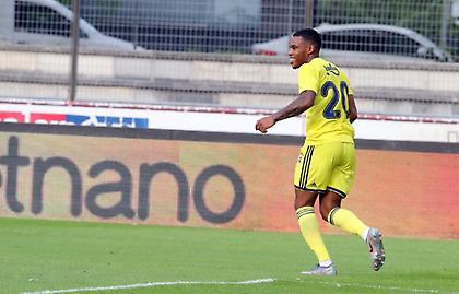 «Κάρφωσε» τη Ρεάλ ο Γκάρι Ροντρίγκες (video)