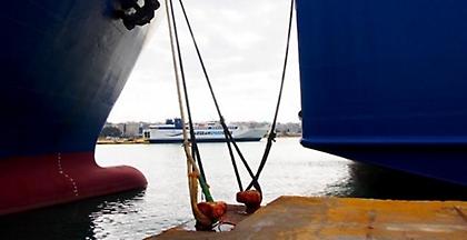 Ναύτης τραυματίστηκε από το σπάσιμο κάβου στο λιμάνι της Μυκόνου