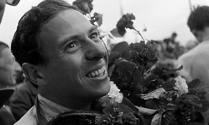 Τζιμ Κλαρκ: Η βελούδινη οδήγηση ενός αινιγματικού προβατοβοσκού (pics)