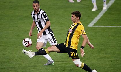 Kλείνει στην Ρέντινγκ ο Μπογέ