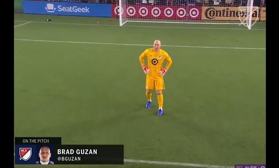 Στο MLS παίρνουν συνέντευξη από παίκτες κατά τη διάρκεια του αγώνα! (video)