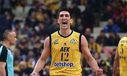 Λαρεντζάκης στον ΣΠΟΡ FM: «Ευχαριστώ την ΑΕΚ για όλα. Ήθελα να παίξω σε υψηλότερο επίπεδο»